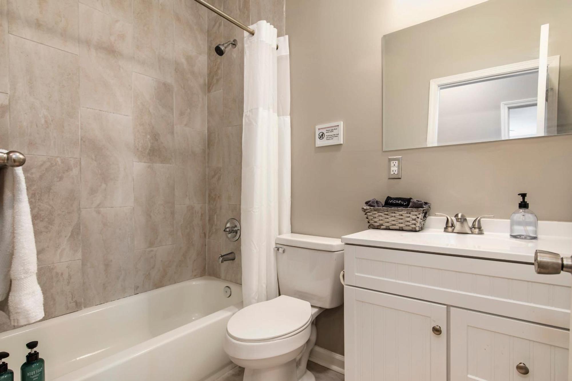 Historic Cozysuites 4br 2ba With A Modern Touch * Louisville